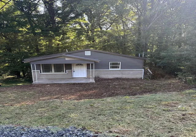 Photo 2 of Single family home for sale at 713 W Georgia St, Woodruff, SC 29388 | MLS# SPN342533 | Listing updated on 2026-10-08