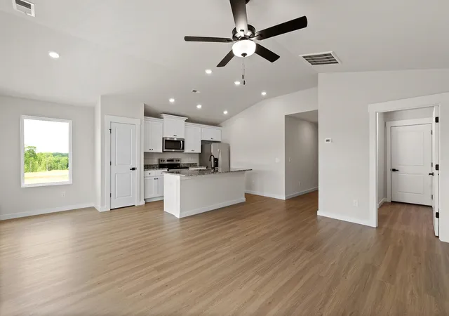 Photo 4 of Single family home for sale at 423 W Claywalk Rd, Woodruff, SC 29388 | MLS# SPN342534 | Listing updated on 2026-10-08