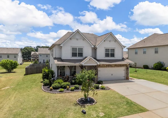 Photo 3 of Single family home for sale at 206 E Fair Hvn Ln, Lyman, SC 29365 | MLS# SPN342547 | Listing updated on 2026-10-08