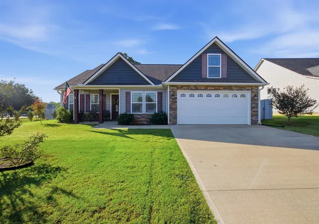 Photo 1 of Single family home for sale at 405 Kimbrell Oaks Dr, Boiling Springs, SC 29316 | MLS# SPN342550 | Listing updated on 2026-10-09