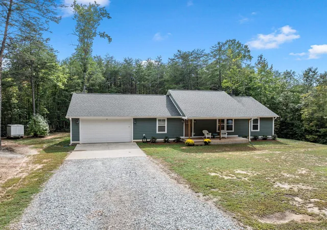 Photo 3 of Single family home for sale at 360 Greenwood Rd, Landrum, SC 29356 | MLS# SPN342552 | Listing updated on 2026-10-09