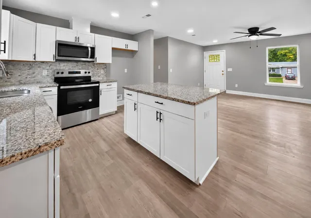 Photo 2 of Single family home for sale at 423 Killion Dr, Gaffney, SC 29340 | MLS# SPN342562 | Listing updated on 2026-10-14