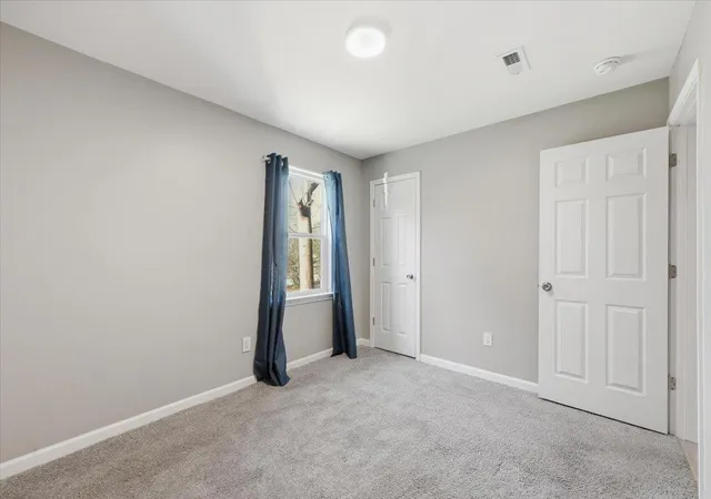 Photo 3 of Single family home for sale at 423 Killion Dr, Gaffney, SC 29340 | MLS# SPN342562 | Listing updated on 2026-10-08