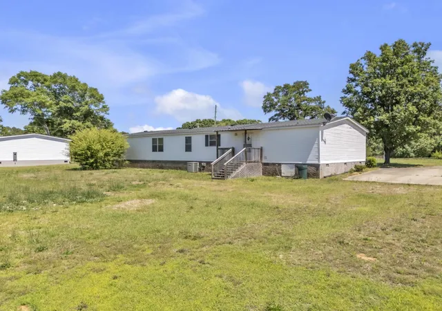 Photo 2 of Manufactured home for sale at 3459 Sc 92 Hwy, Gray Court, SC 29645 | MLS# SPN342585 | Listing updated on 2026-10-09