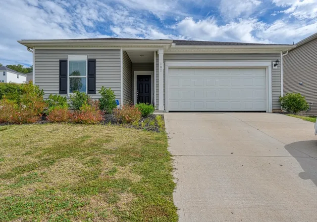 Photo 1 of Single family home for sale at 101 Martel Dr, Spartanburg, SC 29306 | MLS# SPN342587 | Listing updated on 2026-10-09