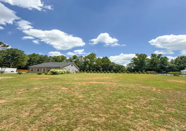 Photo 3 of Single family home for sale at 309 Henderson Rd, Chesnee, SC 29323 | MLS# SPN342595 | Listing updated on 2026-10-11