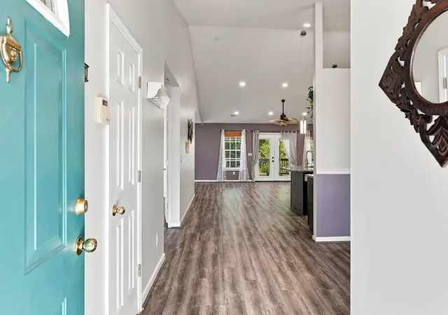 Photo 3 of Single family home for sale at 204 Bitternut Ln, Taylors, SC 29687 | MLS# SPN342630 | Listing updated on 2026-10-09