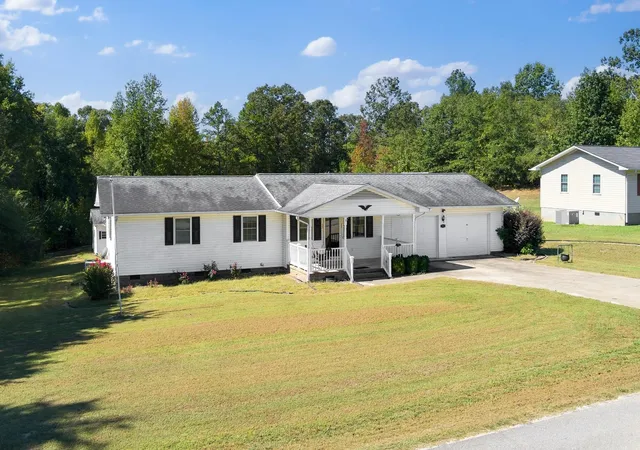Photo 3 of Single family home for sale at 328 Parsons Rd, Woodruff, SC 29388 | MLS# SPN342641 | Listing updated on 2026-10-09