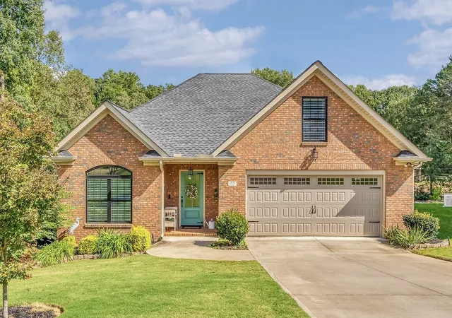 Single family home for sale at 157 Hidden Ridge Dr, Spartanburg, SC 29301 | MLS# SPN342649