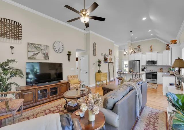 Photo 4 of Single family home for sale at 157 Hidden Ridge Dr, Spartanburg, SC 29301 | MLS# SPN342649 | Listing updated on 2026-10-10