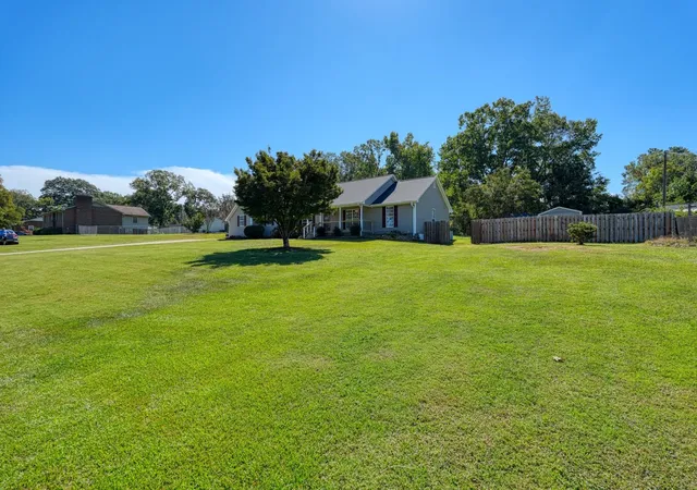 Photo 2 of Single family home for sale at 137 Greenway Dr, Cowpens, SC 29330 | MLS# SPN342657 | Listing updated on 2026-10-10