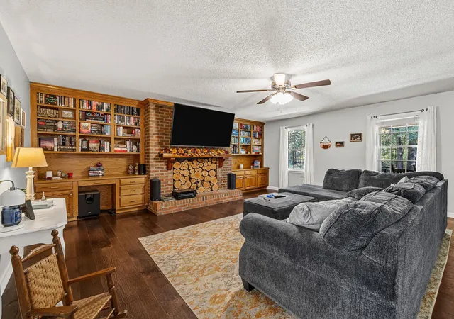 Photo 4 of Single family home for sale at 160 Lancaster Rd, Spartanburg, SC 29306 | MLS# SPN342662 | Listing updated on 2026-10-10