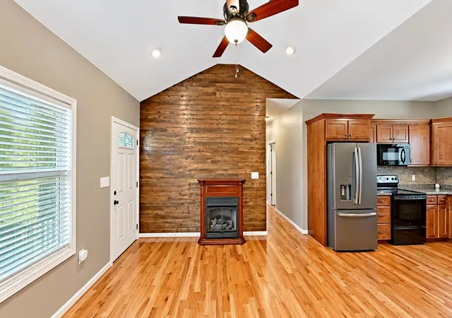 Photo 3 of Single family home for sale at 389 Morgan Rd, Wellford, SC 29385 | MLS# SPN342663 | Listing updated on 2026-10-10
