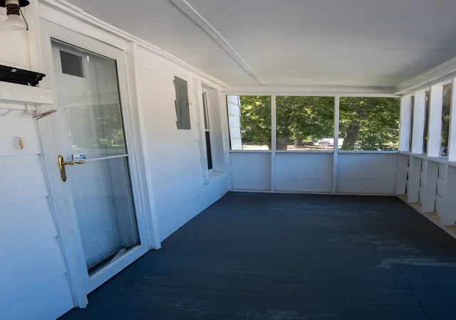Photo 3 of Single family home for sale at 303 Oshields St, Union, SC 29379 | MLS# SPN342669 | Listing updated on 2026-10-11