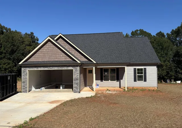 Single family home for sale at 1484 Oak Ridge Rd, Gaffney, SC 29341 | MLS# SPN342670