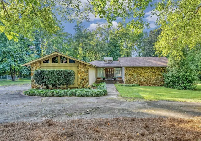 Single family home for sale at 307 Seven Oaks Ln, Spartanburg, SC 29301 | MLS# SPN342676