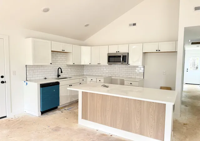 Photo 1 of Single family home for sale at 113 George St, Spartanburg, SC 29306 | MLS# SPN342680 | Listing updated on 2026-10-10