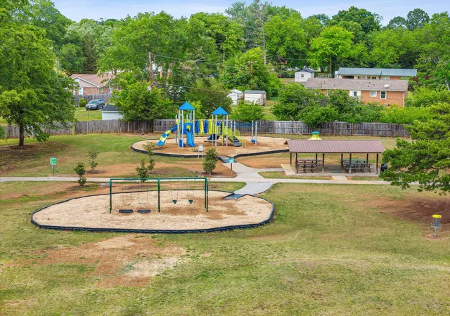 Photo 4 of Single family home for sale at 124 Braxton Dr, Moore, SC 29369 | MLS# SPN342687 | Listing updated on 2026-10-12