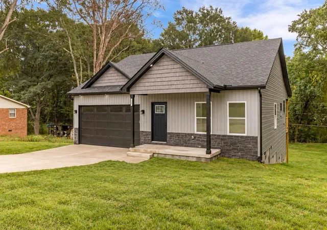 Photo 3 of Single family home for sale at 117 Northbrook St, Boiling Springs, SC 29316 | MLS# SPN342688 | Listing updated on 2026-10-11