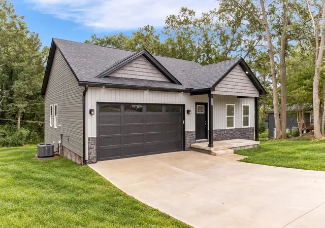 Photo 3 of Single family home for sale at 117 Northbrook St, Boiling Springs, SC 29316 | MLS# SPN342688 | Listing updated on 2026-10-12