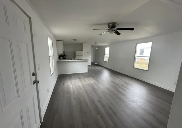 Photo 3 of Manufactured home for sale at 314 Garner Rd, Spartanburg, SC 29303 | MLS# SPN342690 | Listing updated on 2026-10-12