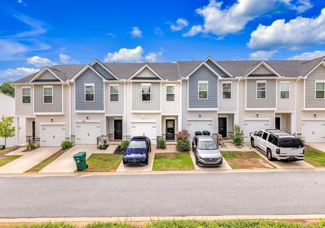 Photo 3 of Townhouse for sale at 19 Apollo View Ln, Greenville, SC 29607 | MLS# SPN342692 | Listing updated on 2026-10-11