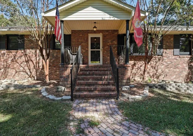 Photo 3 of Single family home for sale at 305 Stewart Rd, Spartanburg, SC 29306 | MLS# SPN342697 | Listing updated on 2026-10-12