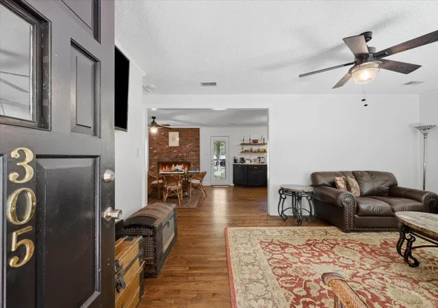 Photo 4 of Single family home for sale at 305 Stewart Rd, Spartanburg, SC 29306 | MLS# SPN342697 | Listing updated on 2026-10-12