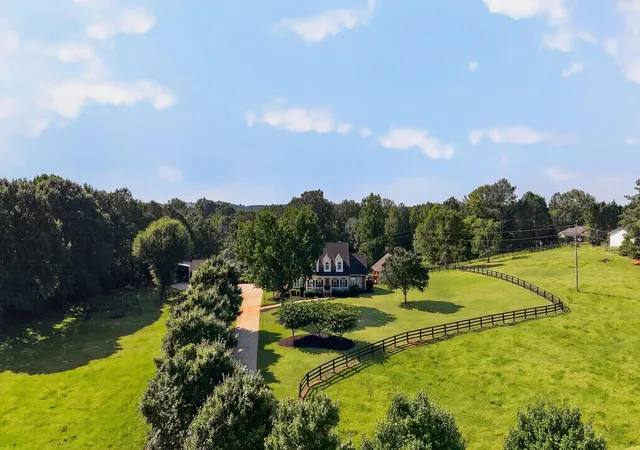 Photo 2 of Sale Pending at 707 S Shelby St, Blacksburg, SC 29702 | MLS# SPN342708 | Listing updated on 2026-10-20