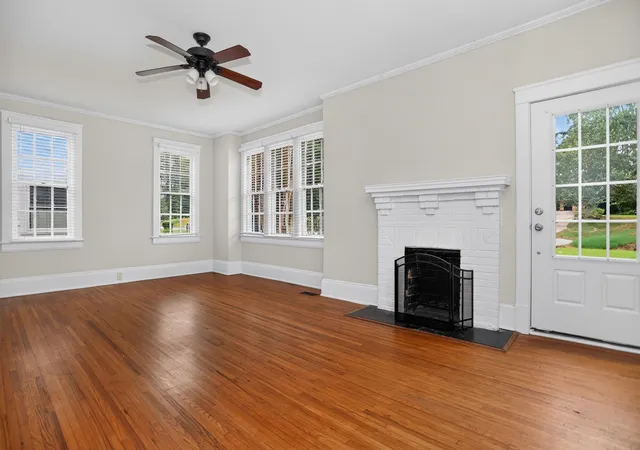 Photo 3 of Single family home for sale at 724 Hollywood St, Spartanburg, SC 29302 | MLS# SPN342721 | Listing updated on 2026-10-20