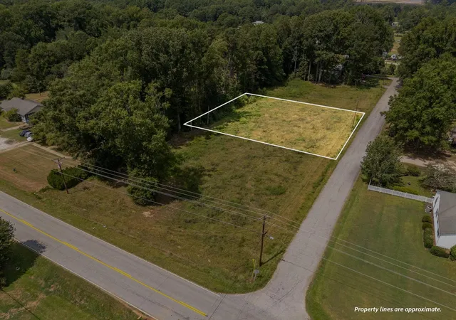 Photo 1 of Land for sale at Tract 1 Marshall Cir, Greenwood, SC 29646 | MLS# SPN342724 | Listing updated on 2026-10-14