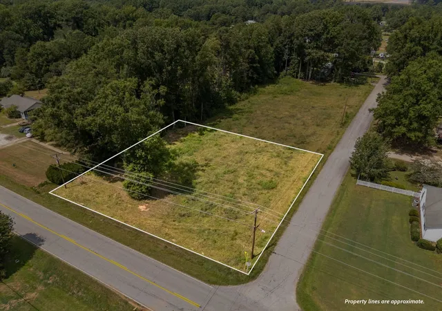 Photo 1 of Land for sale at Tract 2 Marshall Cir, Greenwood, SC 29646 | MLS# SPN342725 | Listing updated on 2026-10-14