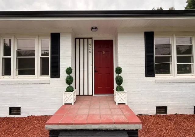 Photo 2 of Single family home for sale at 926 E Main St, Duncan, SC 29334 | MLS# SPN342735 | Listing updated on 2026-10-16