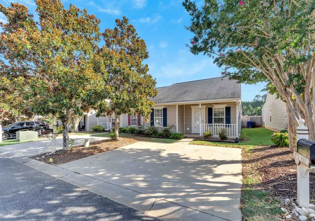 Photo 3 of Condo for sale at 411 E Calhoun Xing Ct, Spartanburg, SC 29307 | MLS# SPN342751 | Listing updated on 2026-10-15