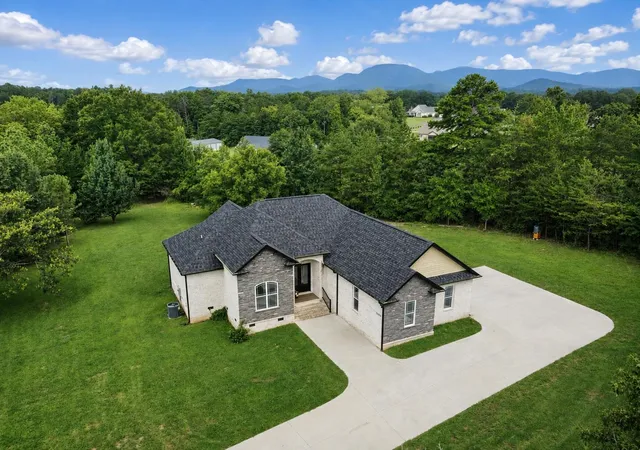 Photo 1 of Single family home for sale at 20085 Ashville Hwy, Landrum, SC 29356 | MLS# SPN342760 | Listing updated on 2026-10-17