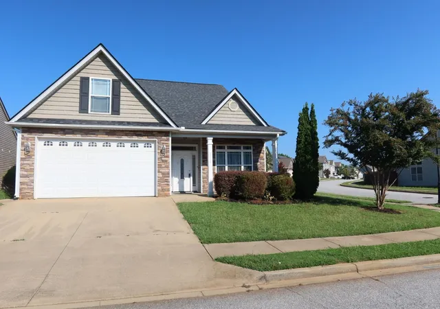 Photo 3 of Single family home for sale at 2150 Pomerol Dr, Moore, SC 29369 | MLS# SPN342764 | Listing updated on 2026-10-15