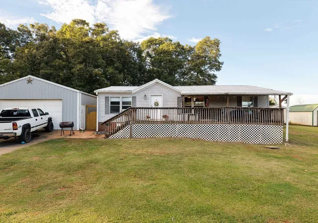 Photo 1 of Manufactured home for sale at 714 Saphire Ct, Inman, SC 29349 | MLS# SPN342774 | Listing updated on 2026-10-16