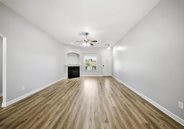 Photo 3 of Sale Pending at 502 E Heatherstone Ln, Roebuck, SC 29376 | MLS# SPN342778 | Listing updated on 2026-10-18