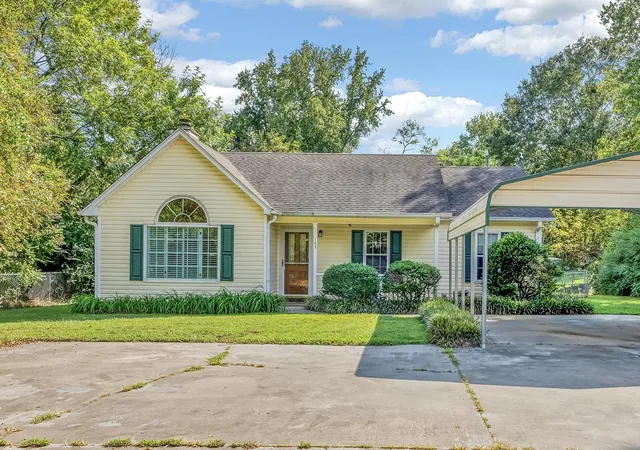 Photo 1 of Single family home for sale at 143 Cardinal St, Spartanburg, SC 29302 | MLS# SPN342792 | Listing updated on 2026-10-16