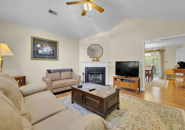 Photo 3 of Single family home for sale at 143 Cardinal St, Spartanburg, SC 29302 | MLS# SPN342792 | Listing updated on 2026-10-16