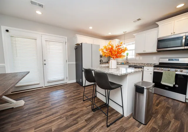Photo 3 of Single family home for sale at 827 Highland View, Boiling Springs, SC 29316 | MLS# SPN342796 | Listing updated on 2026-10-17