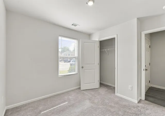 Photo 3 of Single family home for sale at 515 Dayspring Dr, Inman, SC 29349 | MLS# SPN342807 | Listing updated on 2026-10-16