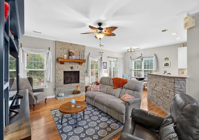Photo 2 of Sale Pending at 368 Woodsberry Shls Dr, Duncan, SC 29334 | MLS# SPN342812 | Listing updated on 2026-10-18