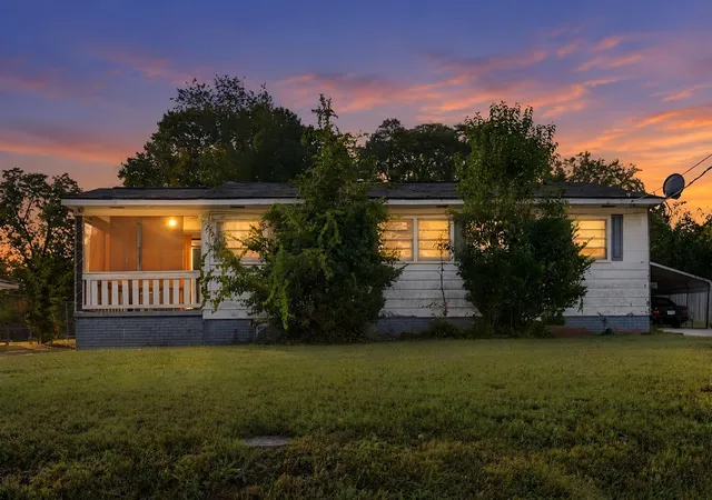 Photo 1 of Single family home for sale at 4 Mayo Dr, Greenville, SC 29605 | MLS# SPN342825 | Listing updated on 2026-10-20