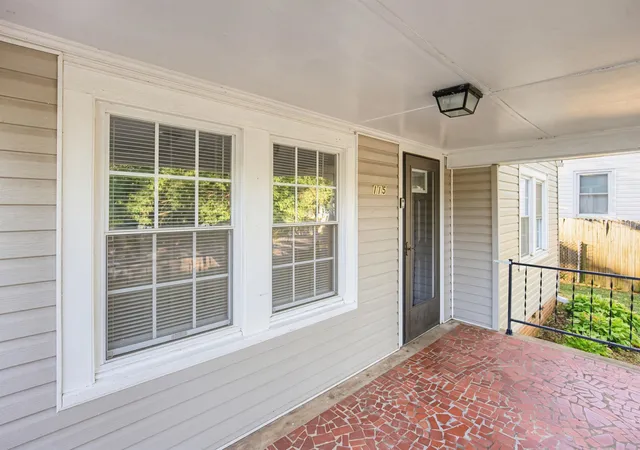 Photo 2 of Single family home for sale at 115 White Oak Rd, Spartanburg, SC 29301 | MLS# SPN342826 | Listing updated on 2026-10-20