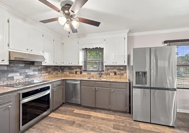Photo 4 of Single family home for sale at 206 Cretewood Dr, Anderson, SC 29621 | MLS# SPN342837 | Listing updated on 2026-10-17