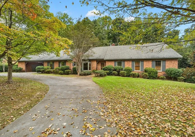 Photo 1 of Sale Pending at 526 Audubon Dr, Spartanburg, SC 29302 | MLS# SPN342845 | Listing updated on 2026-10-19