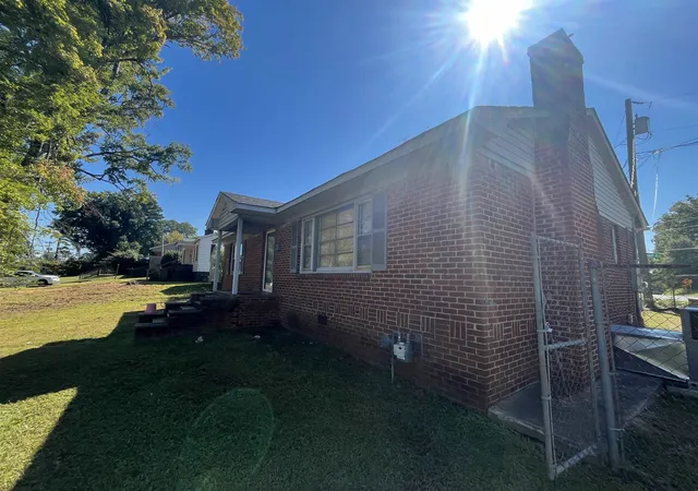 Photo 2 of Single family home for sale at 100 Sunset Dr, Gaffney, SC 29340 | MLS# SPN342854 | Listing updated on 2026-10-17