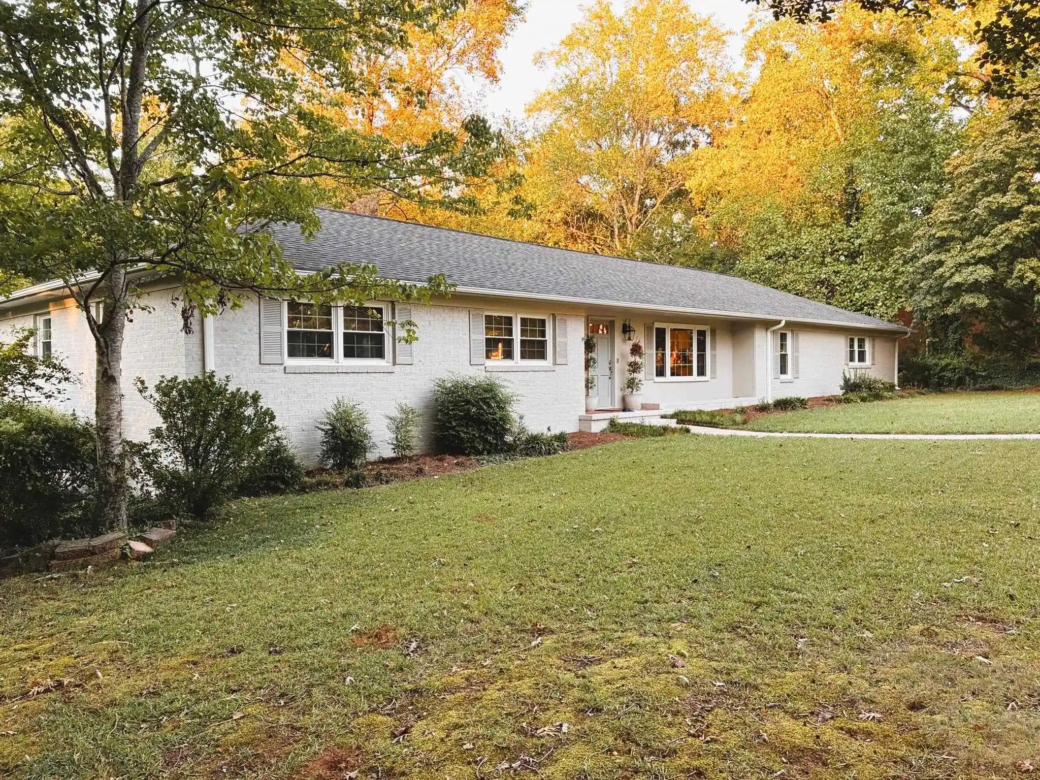 Photo 2 of Sale Pending at 284 Henderson Rd, Greenville, SC 29607 | MLS# SPN342861 | Listing updated on 2026-10-24