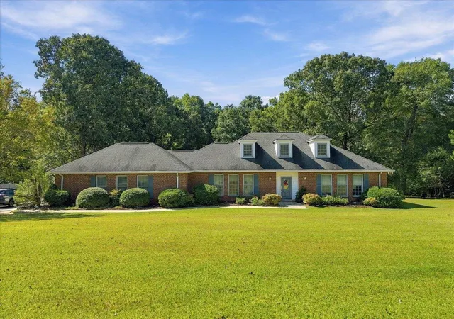 Photo 1 of Single family home for sale at 109 Wren Xing Ln, Easley, SC 29642 | MLS# SPN342867 | Listing updated on 2026-10-18